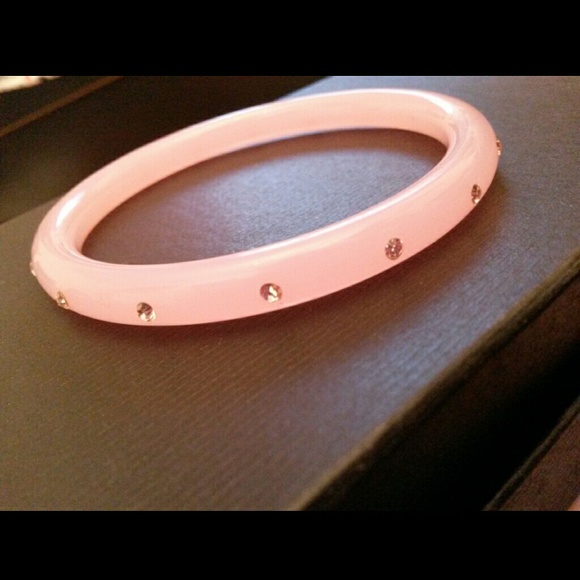Light pink bangle bracelet. - Picture 1 of 2