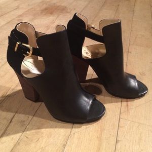 NEW Charly Amar Open Toe Booties