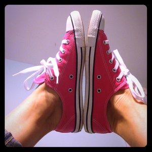 Hot Pink Danity Ox Converse