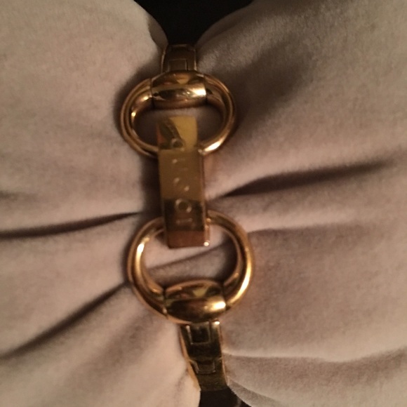 SOLD!!!!!!Gucci watch with pearl face - Picture 3 of 4