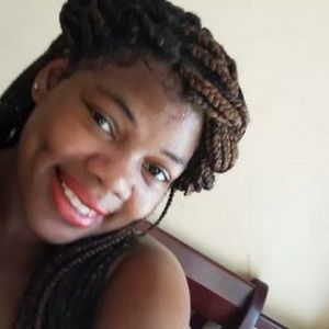 Meet your Posher, Lynette