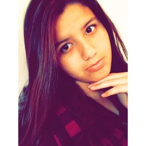 Meet your Posher, Nicolle