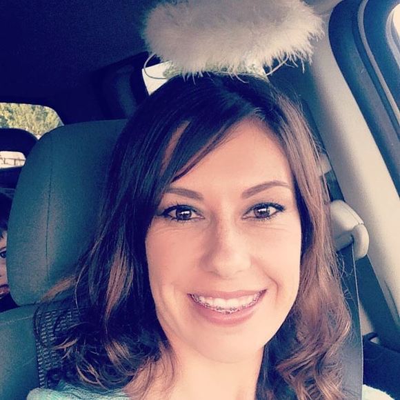 Meet your Posher, Sharalee - Picture 1 of 1