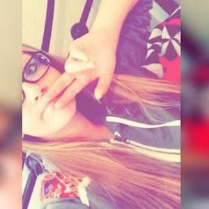 Meet your Posher, Awneeka