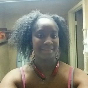 Meet your Posher, Tonya