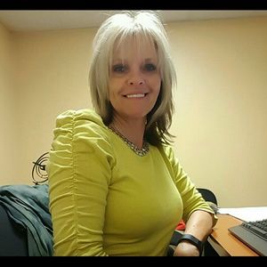 Meet your Posher, Deb