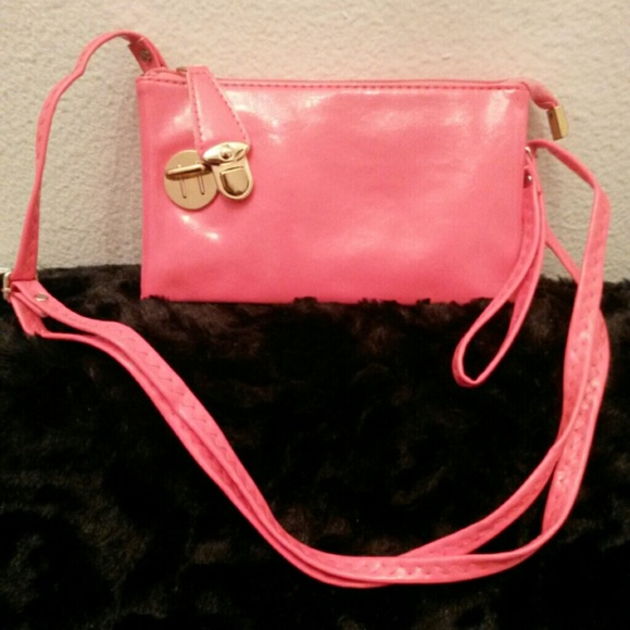 Pink shoulder/crossbody bag