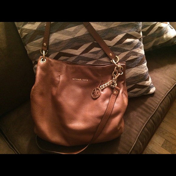 Michael Kors purse with matching wallet - Picture 3 of 3