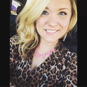 Meet your Posher, Lauren