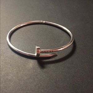 Screw silver bracelet