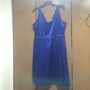 Simply Vera Wang knee length formal dress