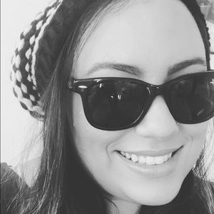 Meet your Posher, Anna