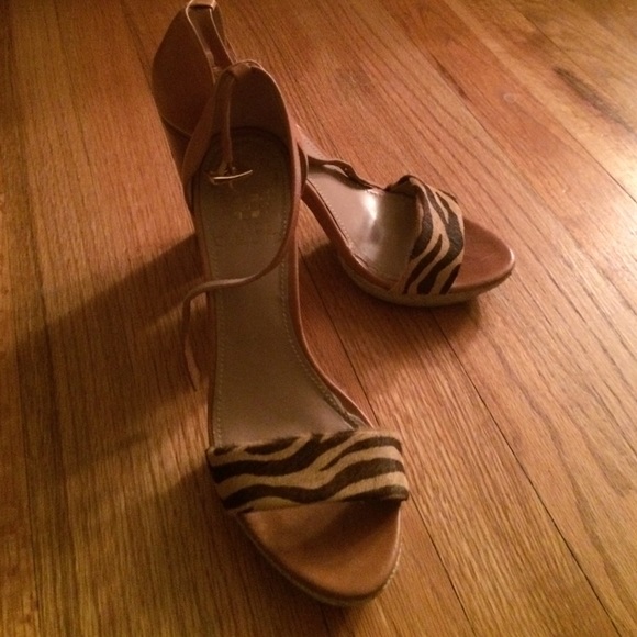 Vince Camuto heelies - Picture 1 of 3