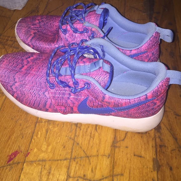 NIKE ROSHES! - Picture 2 of 4