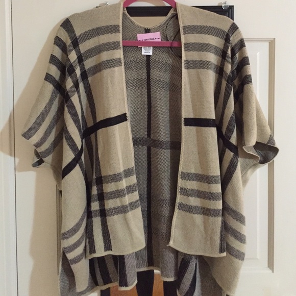 Open knit plaid poncho