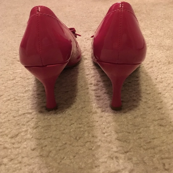Heels - Picture 3 of 4