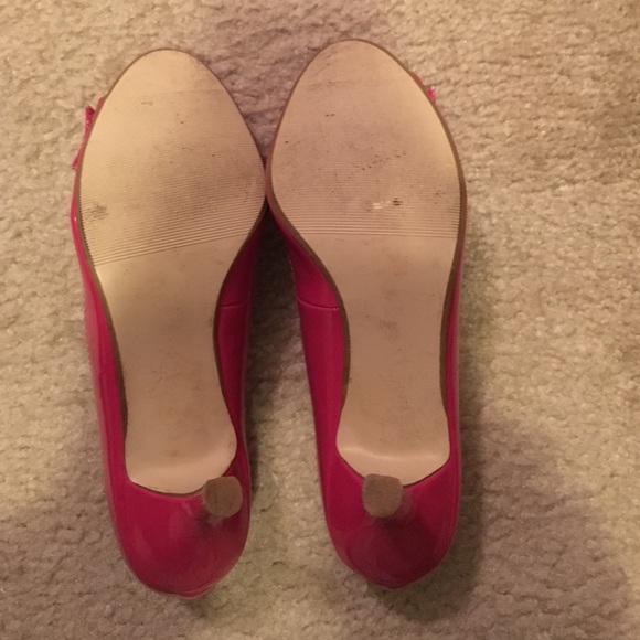 Heels - Picture 4 of 4