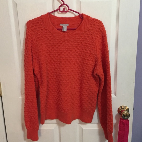 Cozy orange sweater 🍂🍊💛