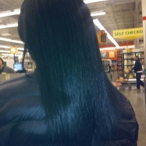 Meet your Posher, Ebony