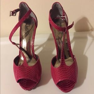 Hot Pink Heels
