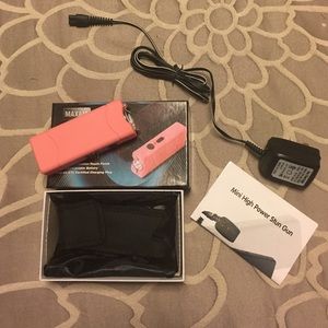 Pink stun gun