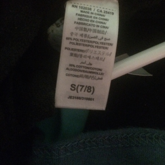 Sleeveless black cardigan - Picture 3 of 4