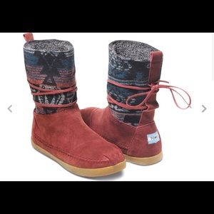 Toms Burgundy Suede Nepal Boots