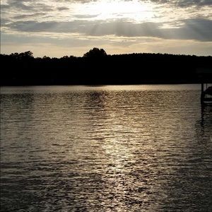 Meet your Posher, Dee