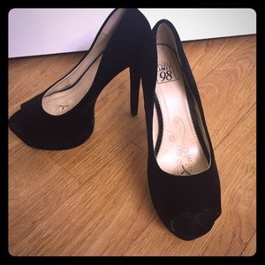 Black peep toe heels