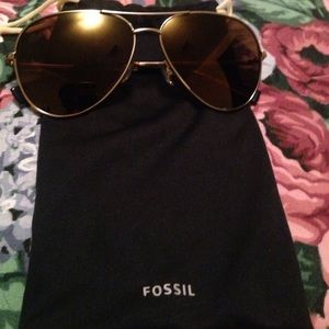 ‼️Final Price‼️ Fossil sunglasses!