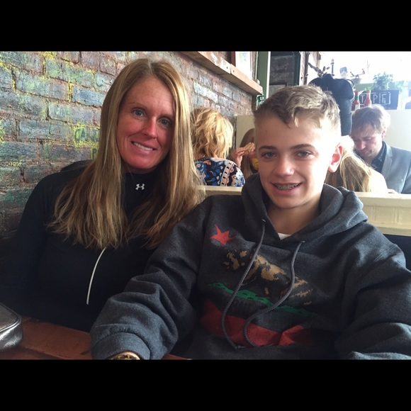 Meet your Posher, Shelly - Picture 3 of 3