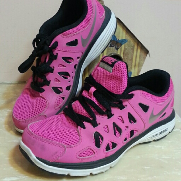 Nike shoes 4.5 youth