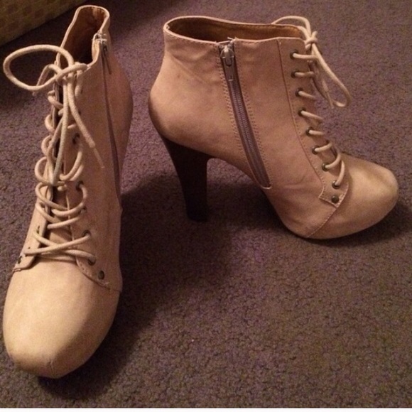 Lita lace up ankle bootie with chunky heel