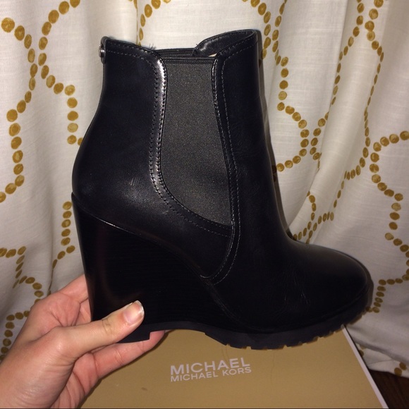 Michael Kors Thea Wedges