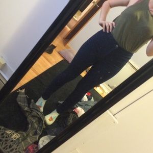 High waisted dark wash stretchy jeans MAKE OFFER