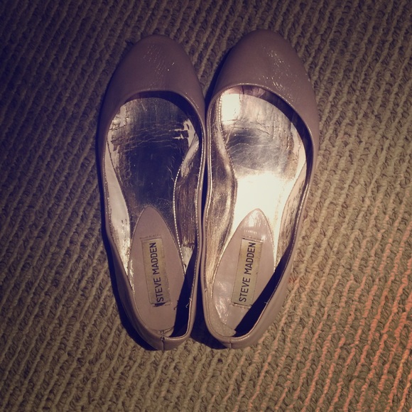 Steve Madden Nude Ballet Flats