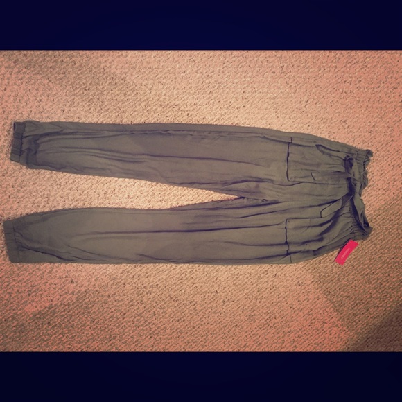 Woven army green drawstring pants
