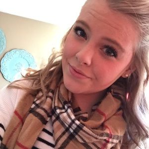 Meet your Posher, Kailey