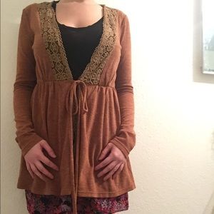 Orange tie sweater No extremely low offers please.