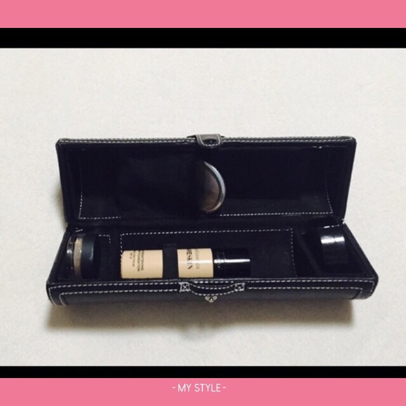Makeup travel case!!