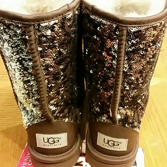 Cheetah sparkle uggs - Picture 2 of 4