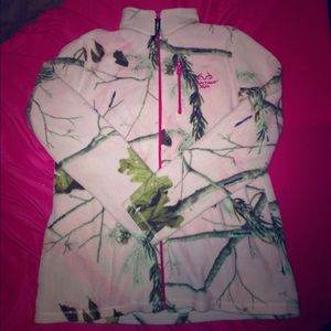 Pink Real Tree Fleece Zip Up! Worn Once! 🎀🎀