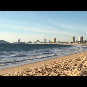 Meet your Posher, Claudia