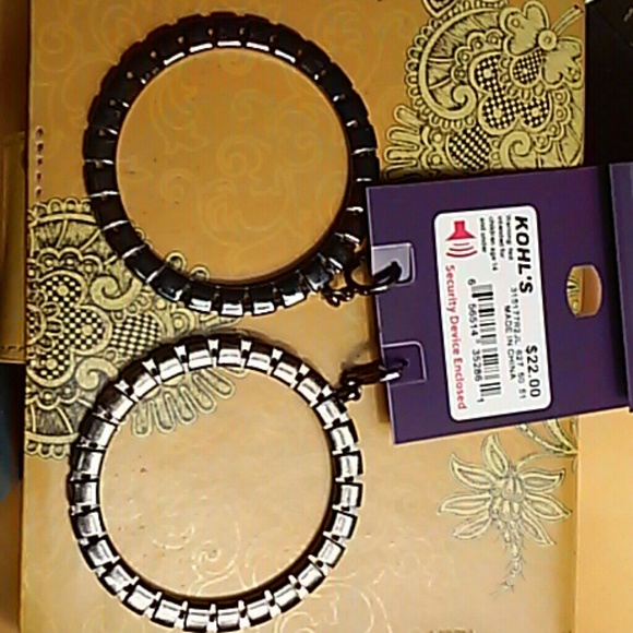 Earings