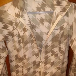 Small Columbia sweater