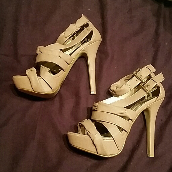 Strapy tan heels
