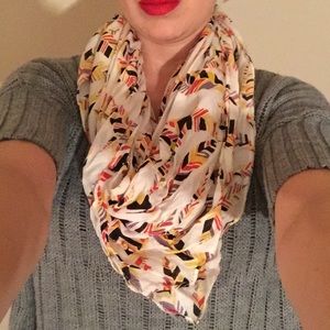 Feather scarf