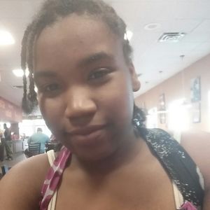 Meet your Posher, Lucy