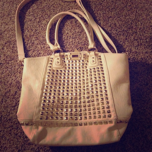 Cream purse