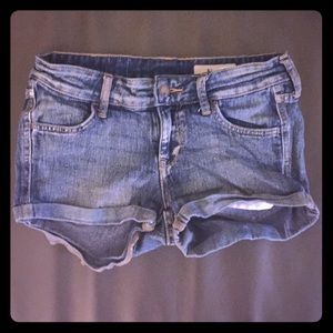 Plain denim shorts